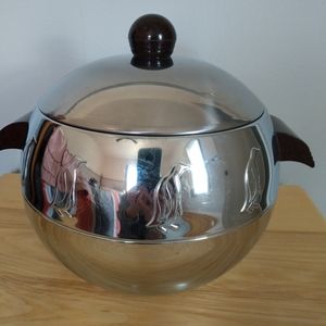 Vintage Mid Century Penguin hot and cold server